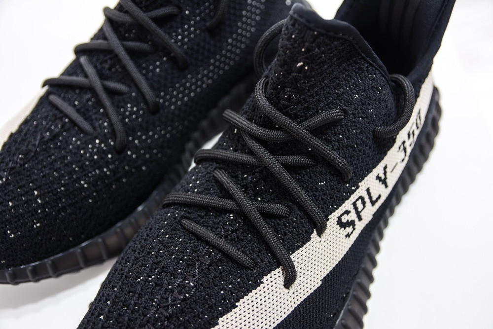 Yeezy Boost 350 V2 'Oreo' BY1604