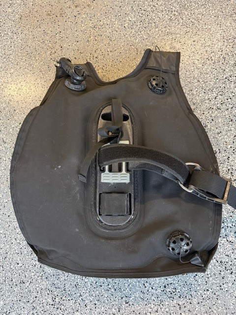 Sherwood Buoyancy Compensator Device (BCD) – Shadow model
