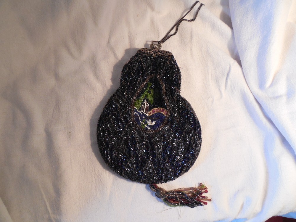 Antique Victorian micro bead purse, handbag w/ silver frame tree design