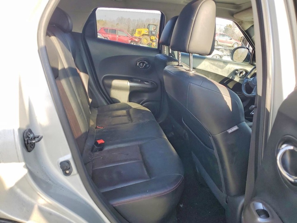 JUKE 2014 Glove Box 4993865