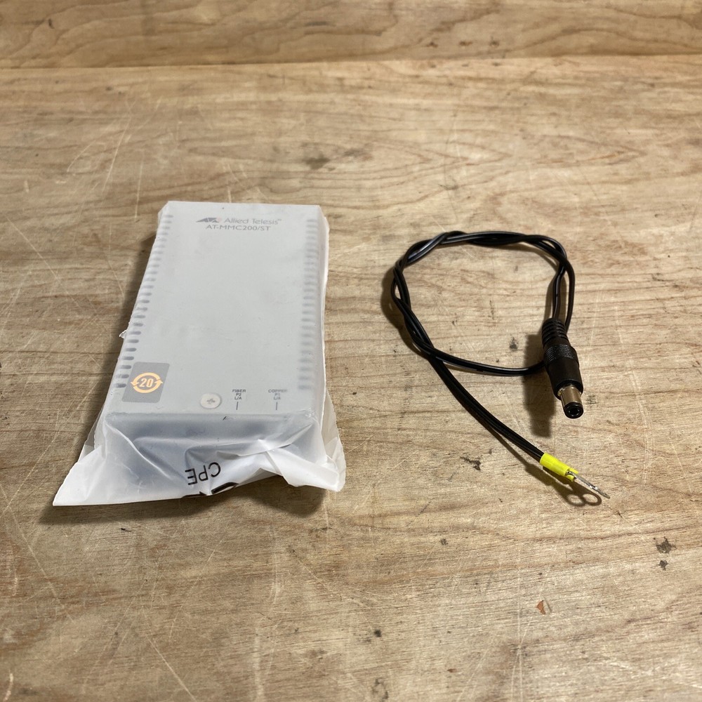 Allied Telesis MMC200/ST Transceiver/Media Converter