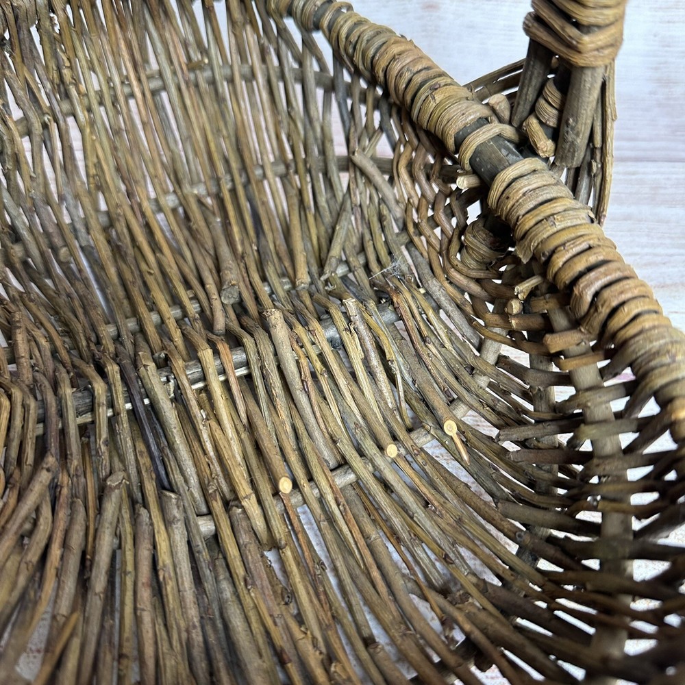 Vintage Retro Primitive Rustic Decorative Loop Handle Basket Cottage Core Nature