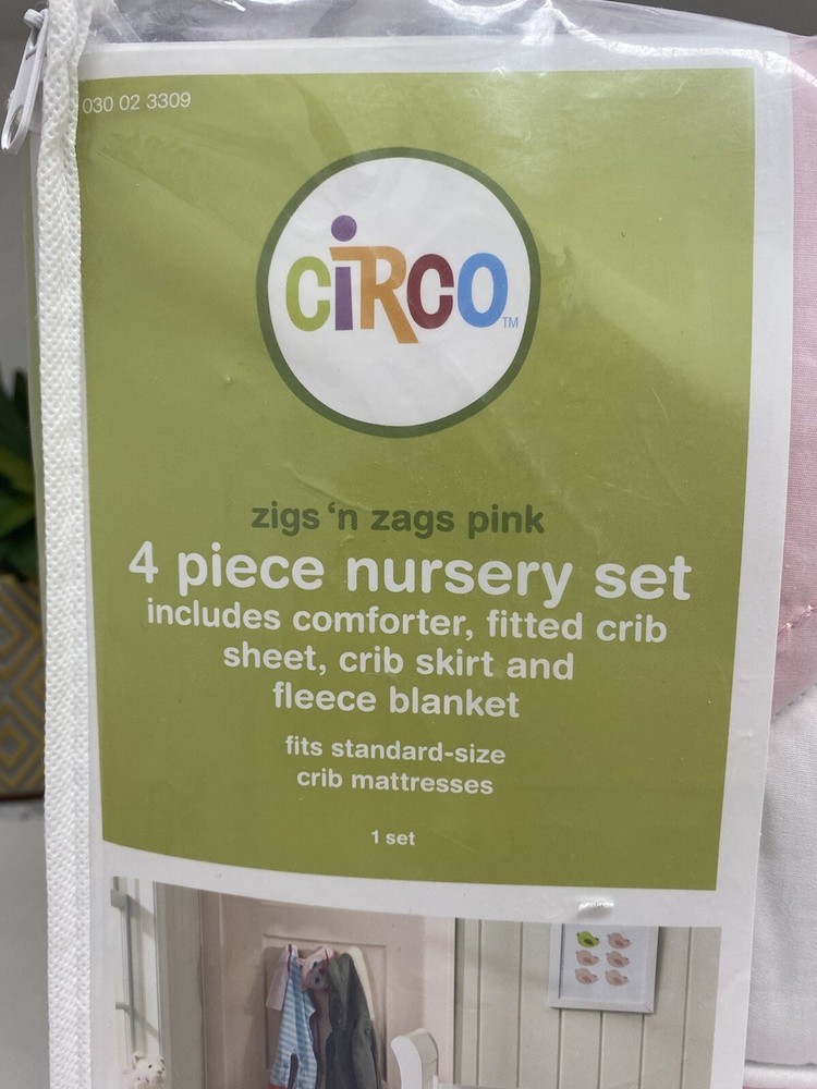 ￼ Circo 4 piece nursery set pink