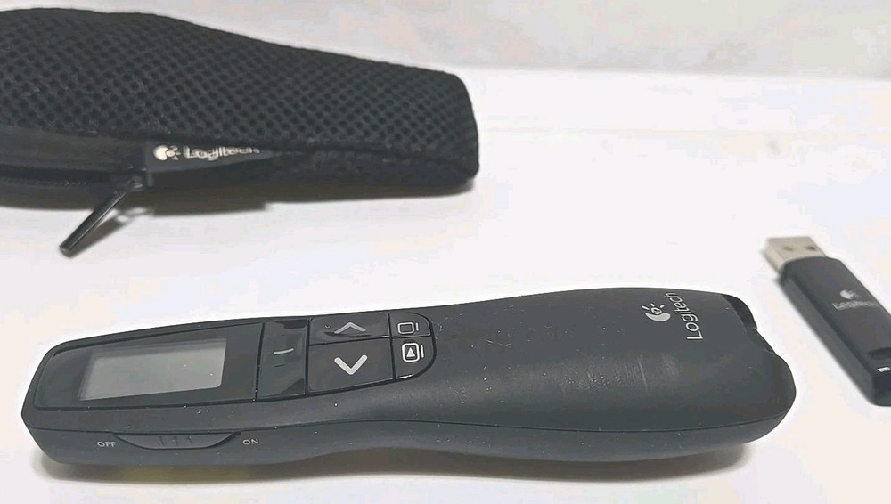 Logitech R800 Laser Pointer Presenter Presentation Clicker Remote Tested Working