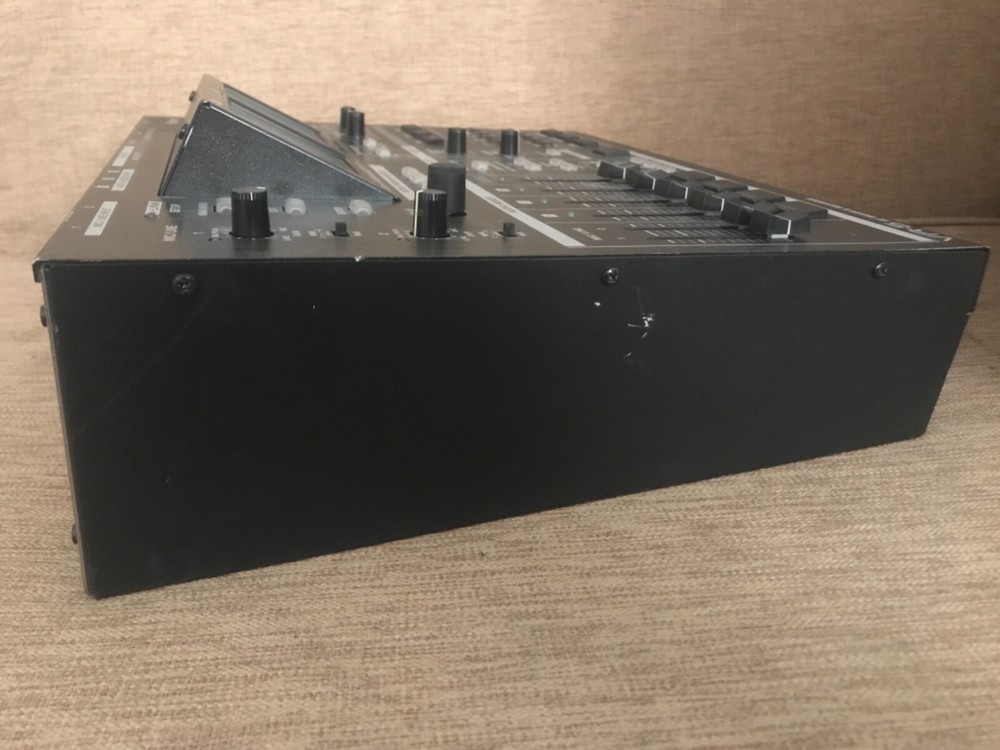 Roland VR-5 AV MIXER RECORDER