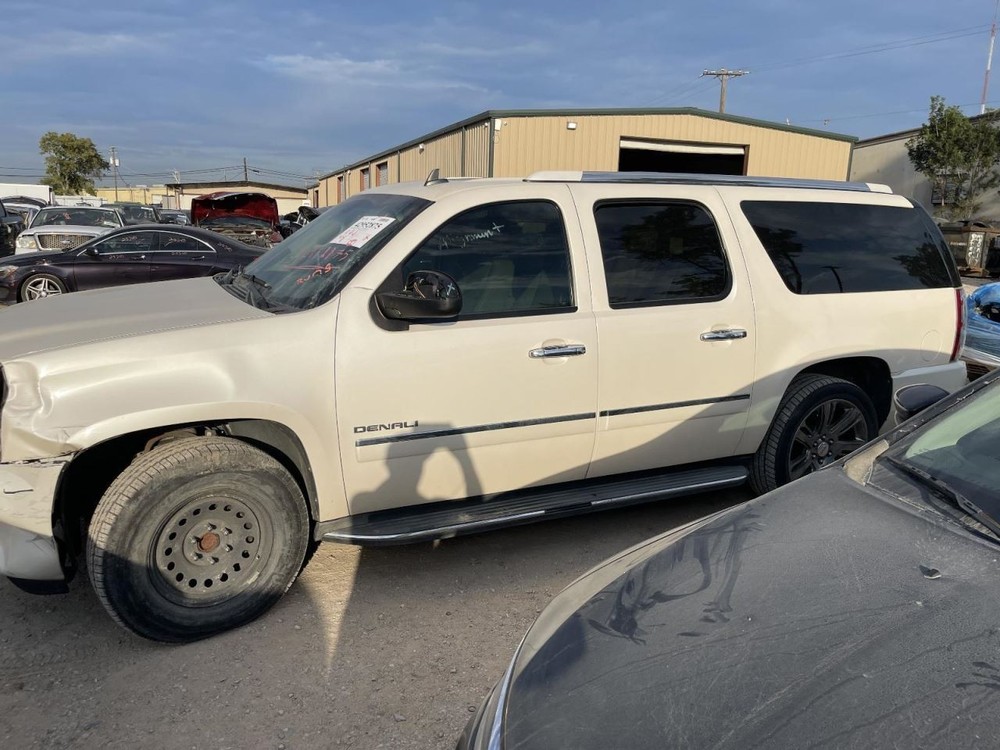 Sun Visor Left Driver Illuminated Fits 07-14 ESCALADE 978740