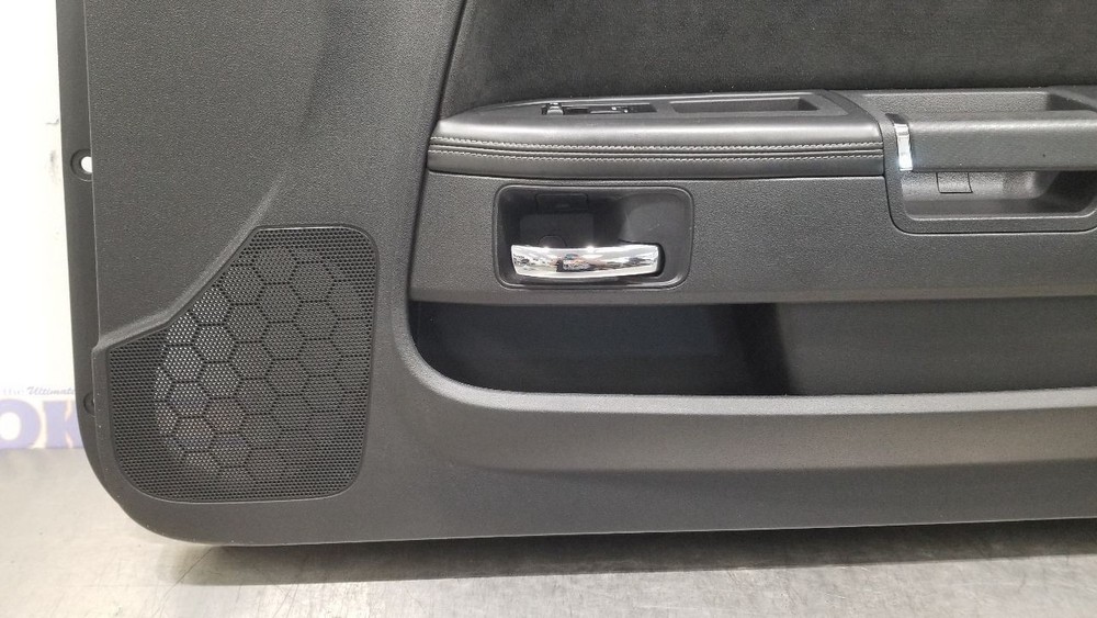 09 DODGE CHALLENGER SRT8 INTERIOR DOOR TRIM PANEL RIGHT PASSENGER BLACK
