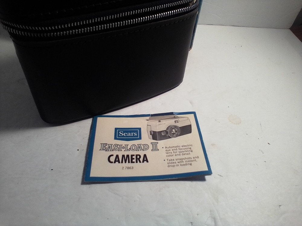 Sears 126 EASI-LOAD II Camera, Carrying Case, Instructions, and Flash Bulbs