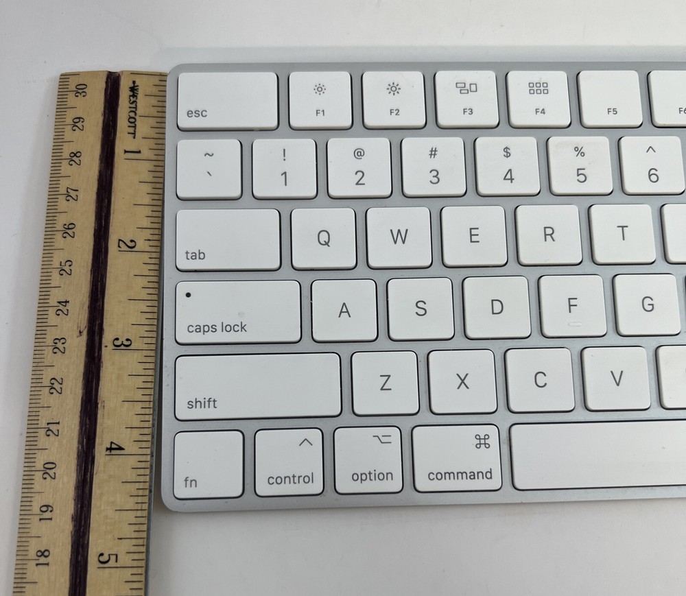 Apple Wireless Magic Keyboard A1644 Silver with white keys