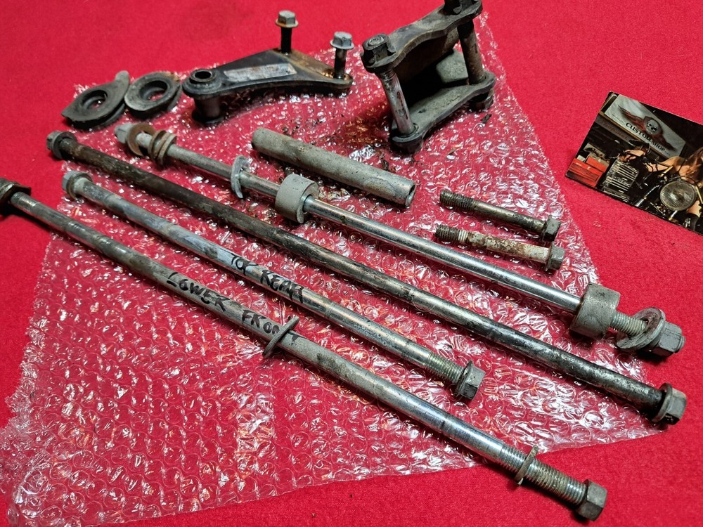 1981 HONDA CB900C ENGINE Motor  MOUNTING KIT Complete Set OEM