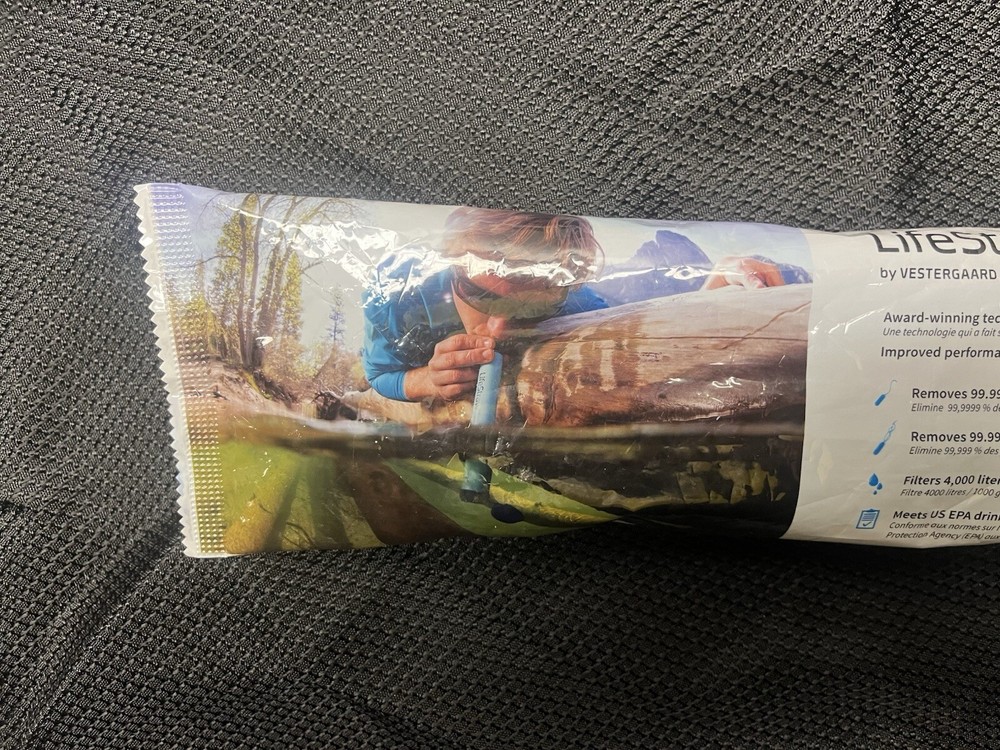NEW - LifeStraw Personal Water Filter