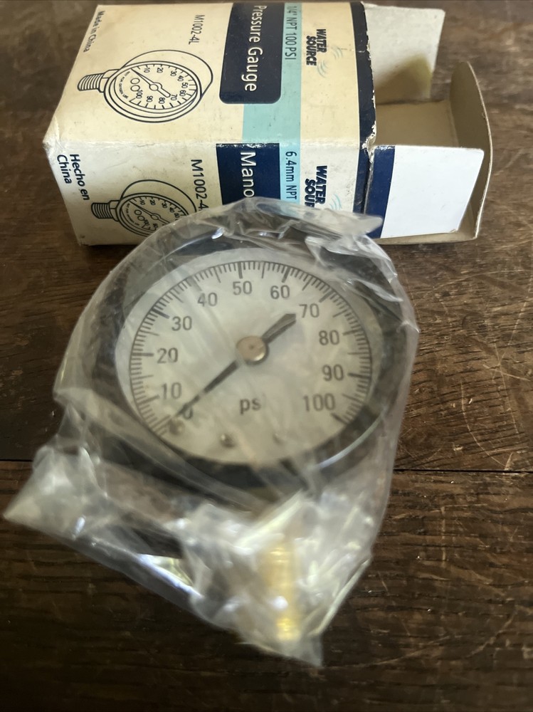 NOS WATER SOURCE M1002-4L 100LB PRESSURE GAUGE
