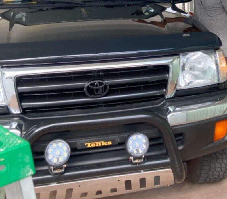 BugFlector II Hood Protector Bug Shield Deflector for 1995-2000 Toyota Tacoma