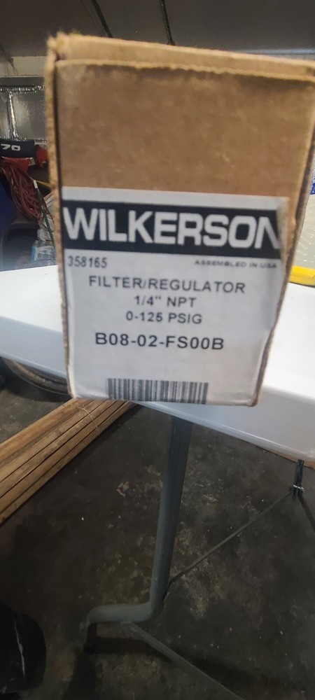 wilkerson  filter/regulator 1/4" NPT  0-125 PSIG