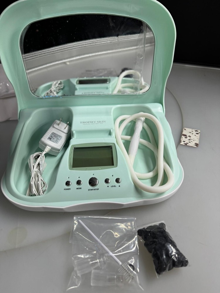 Trophy Skin MicrodermMD at Home Microdermabrasion Machine + Tips