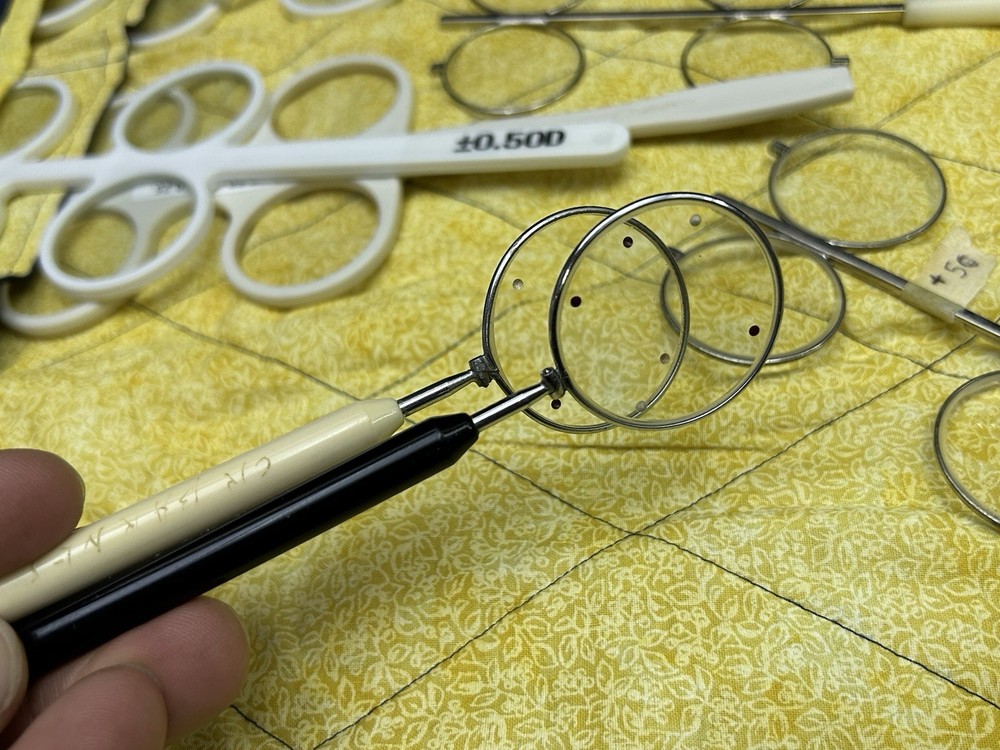 Vertex Distance Conversion Chart and Trial Lenses Lens Set