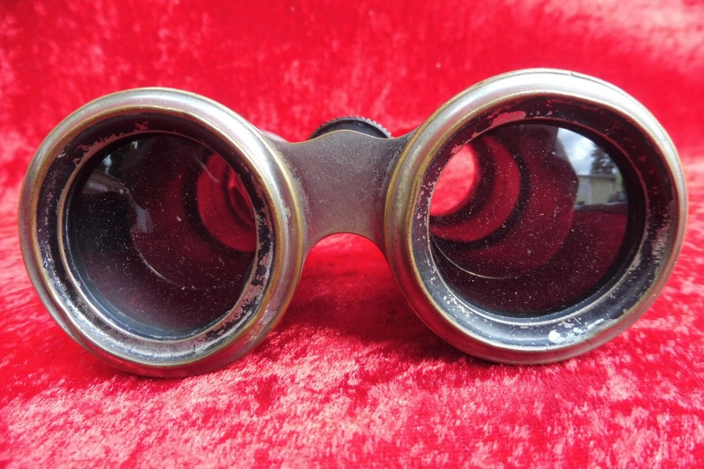 Very old binoculars, Military World War