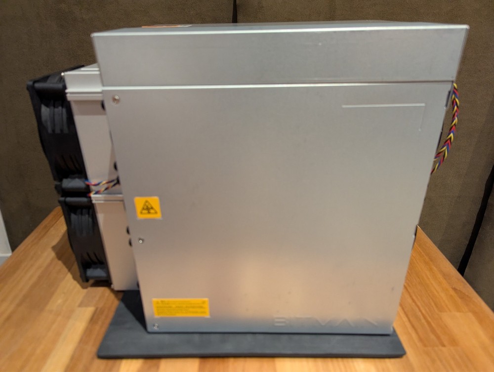 Bitmain Antminer S19JPro+ 117TH