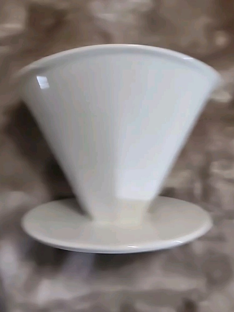 Kinto Oct 2 Cup Porcelain Pour Over Brewer White Dripper