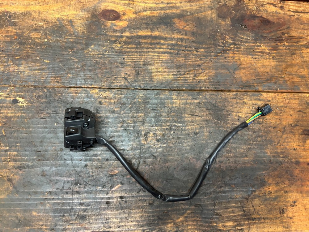 2022 Royal Enfield 650 Light Control Switch Horn   Interceptor
