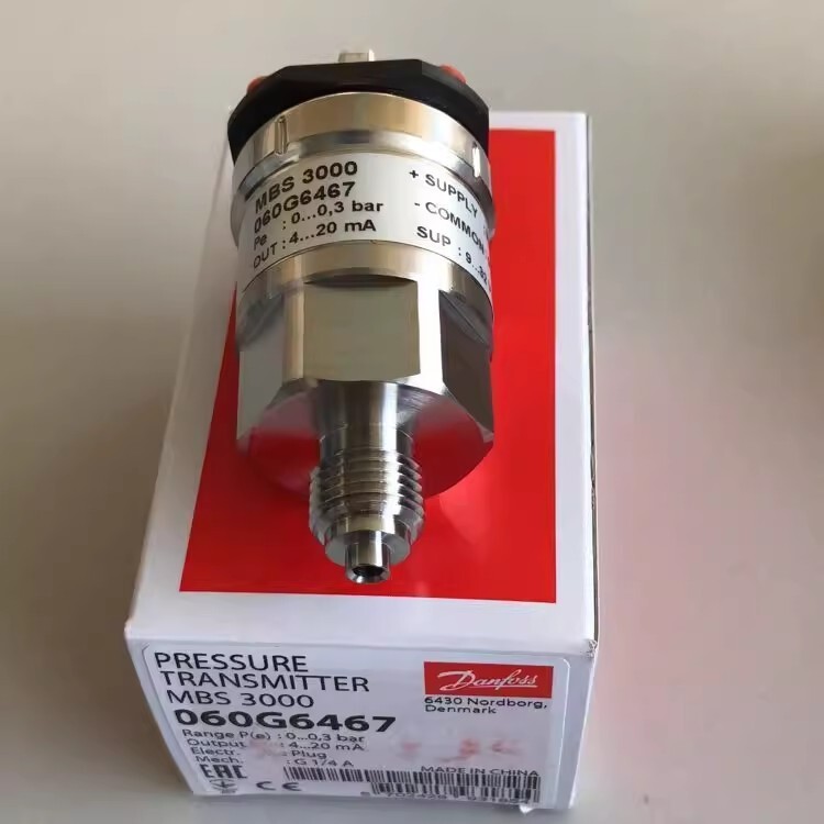 1pcs Danfoss Pressure Transmitter Sensor MBS3000 060G6467 0-0.3bar