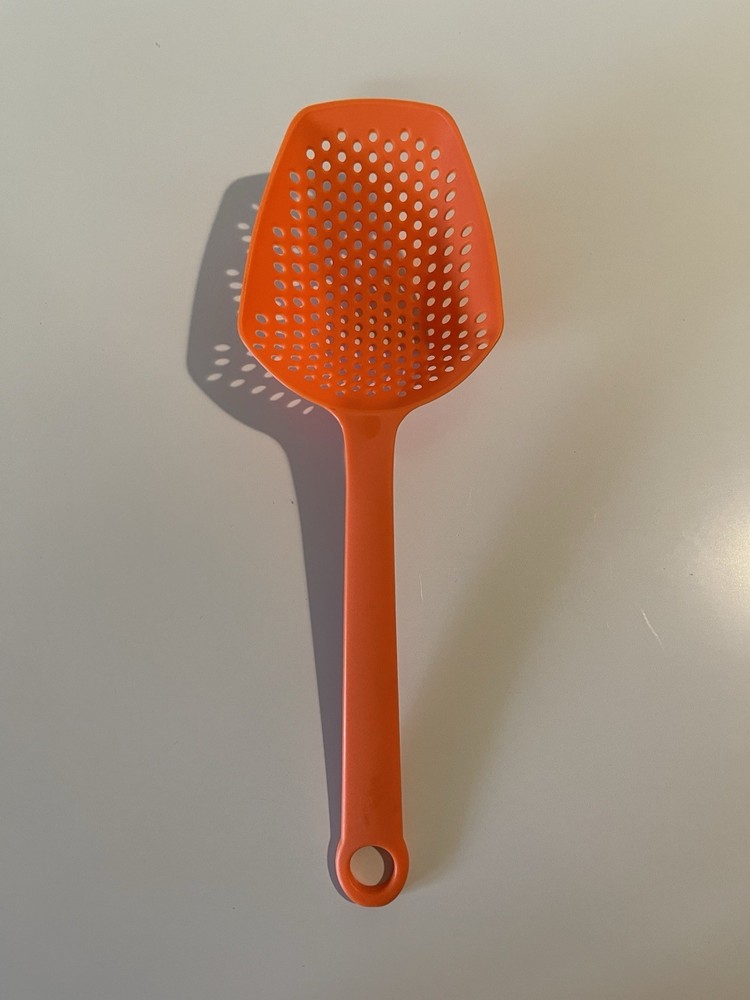 Kitchen Discovery Colander/Strainer Scoops 2 Pc. Set