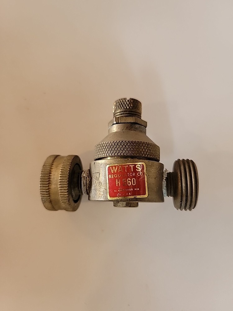 WATTS 1/4 H 560 MINI WATER PRESSURE REGULATOR,as shown as Is (One Regulator) YB2