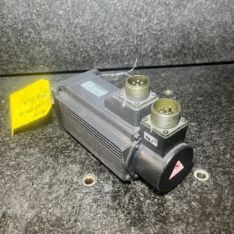 Hitachi ADMC-10LFK42-YM01 Servo Motor