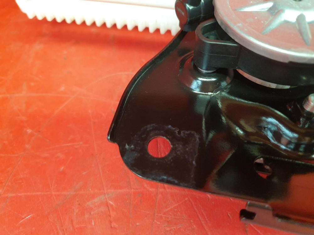 2023 HONDA NSS 350 WINDSHIELD MOTOR