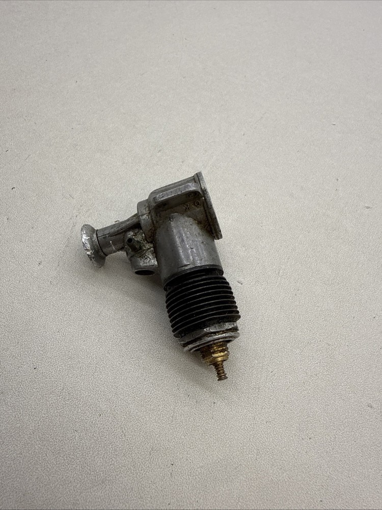 Vintage OK Cub 0.99 Control Line Model Engine M12