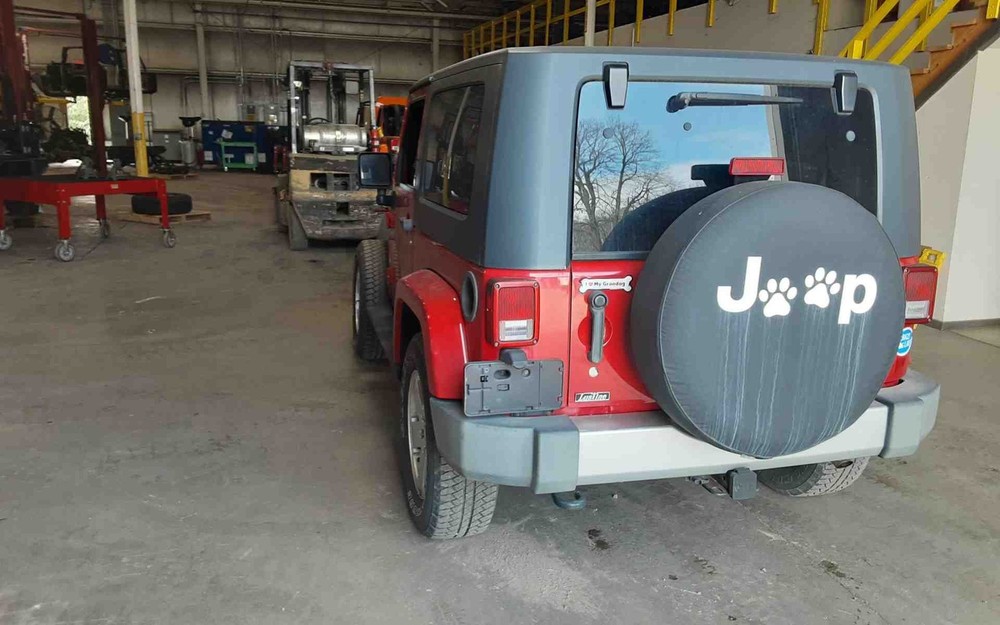 Used Windshield Frame fits: 2010 Jeep Wrangler Grade A