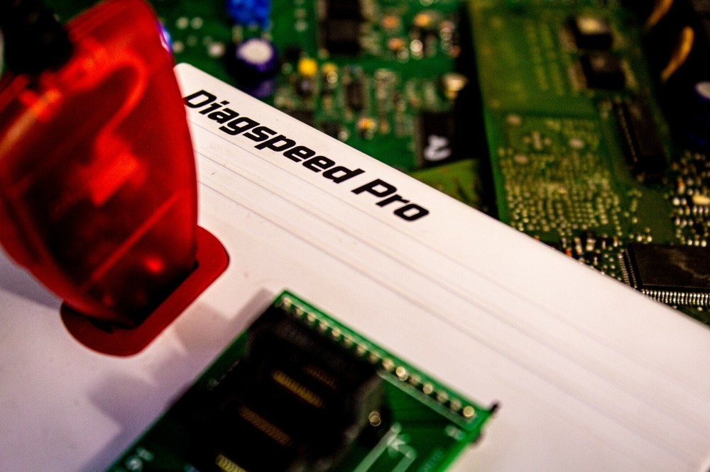 Mercedes ME9.7 ECU SCN Coding ,Programming, Unlocking, VIN writing Service