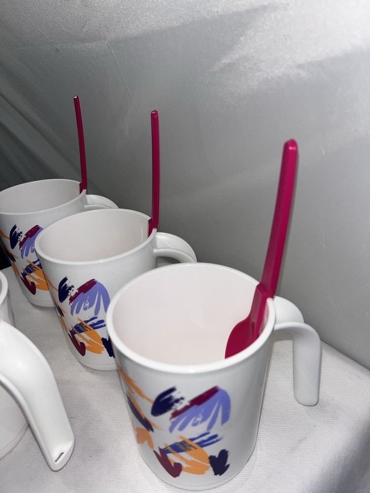 Tupperware Pitcher Set Cups Bowl 2QT Serving Drink Set