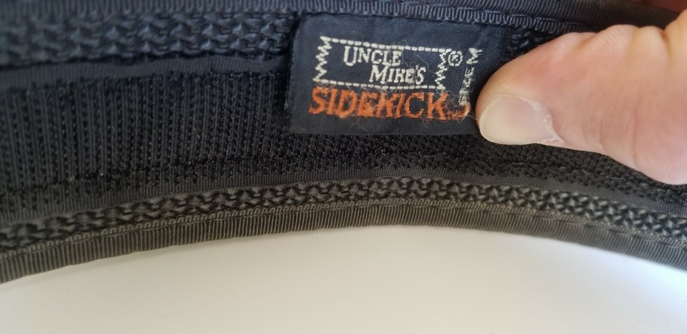 Uncle Mikes Sidekick Medium Nylon Duty Belt Hook Lined Interior 30-36