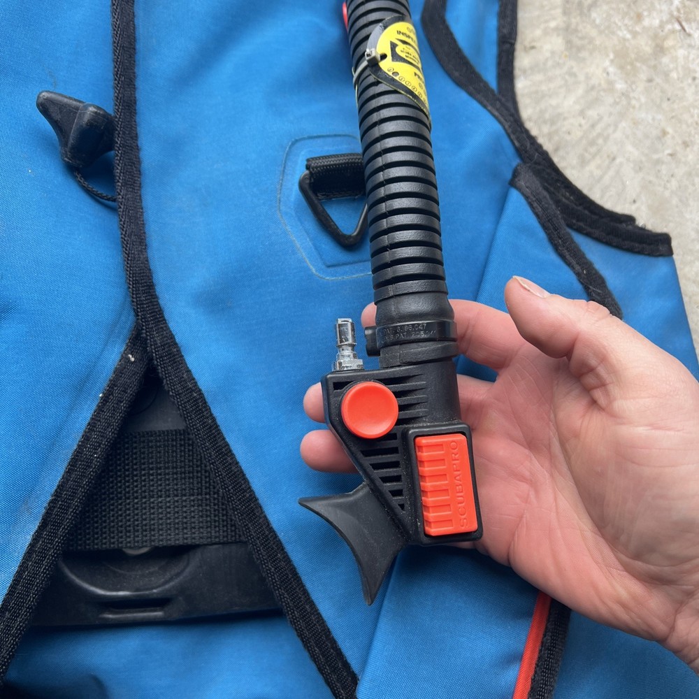 Scubapro Classic Buoyancy Compensator Device (BCD), Untested L