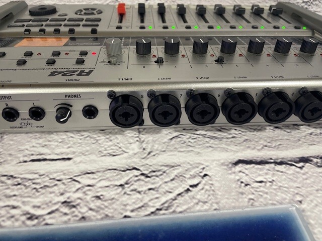 Zoom R24 Multi-track Recorder Controller Sampler Audio Interface fast ship