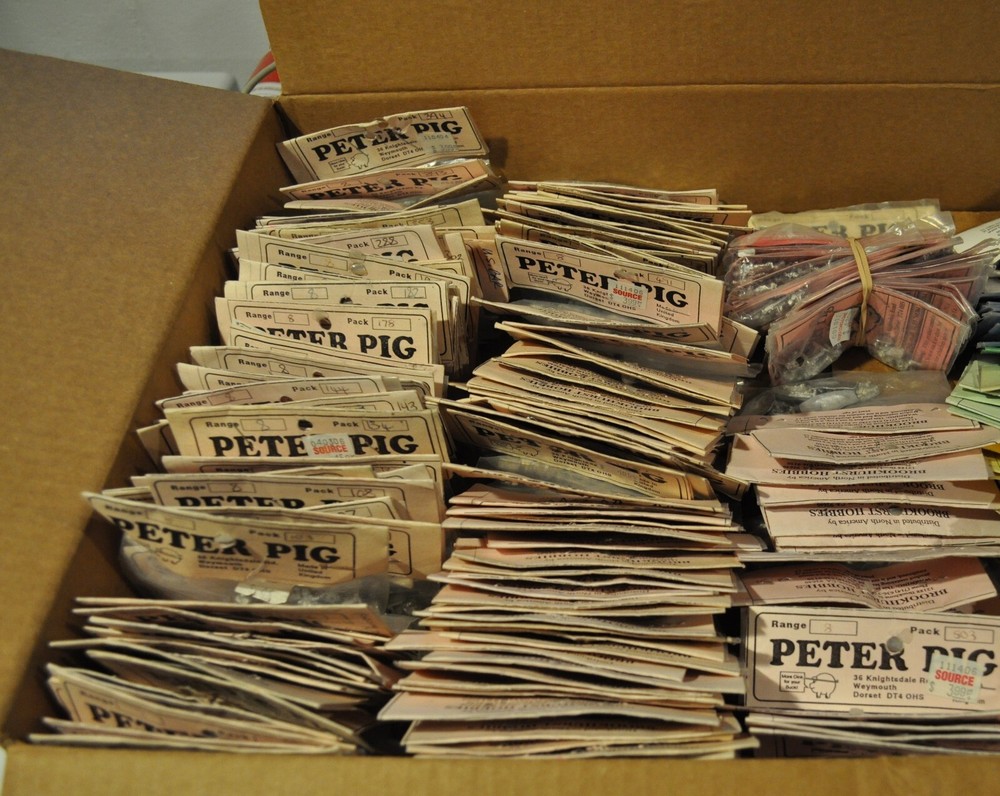 Peter Pig RANGE 8 : LOT 176 PACKS