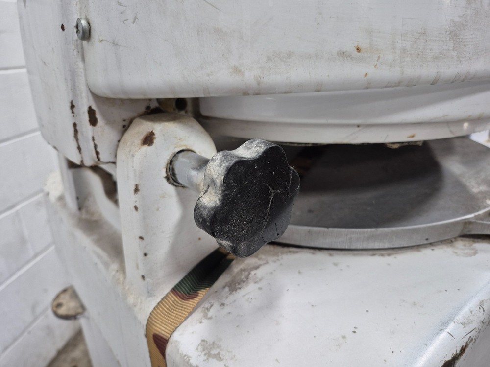 Cinelli CG/SDR-50 Semi-Automatic Bun Divider Rounder
