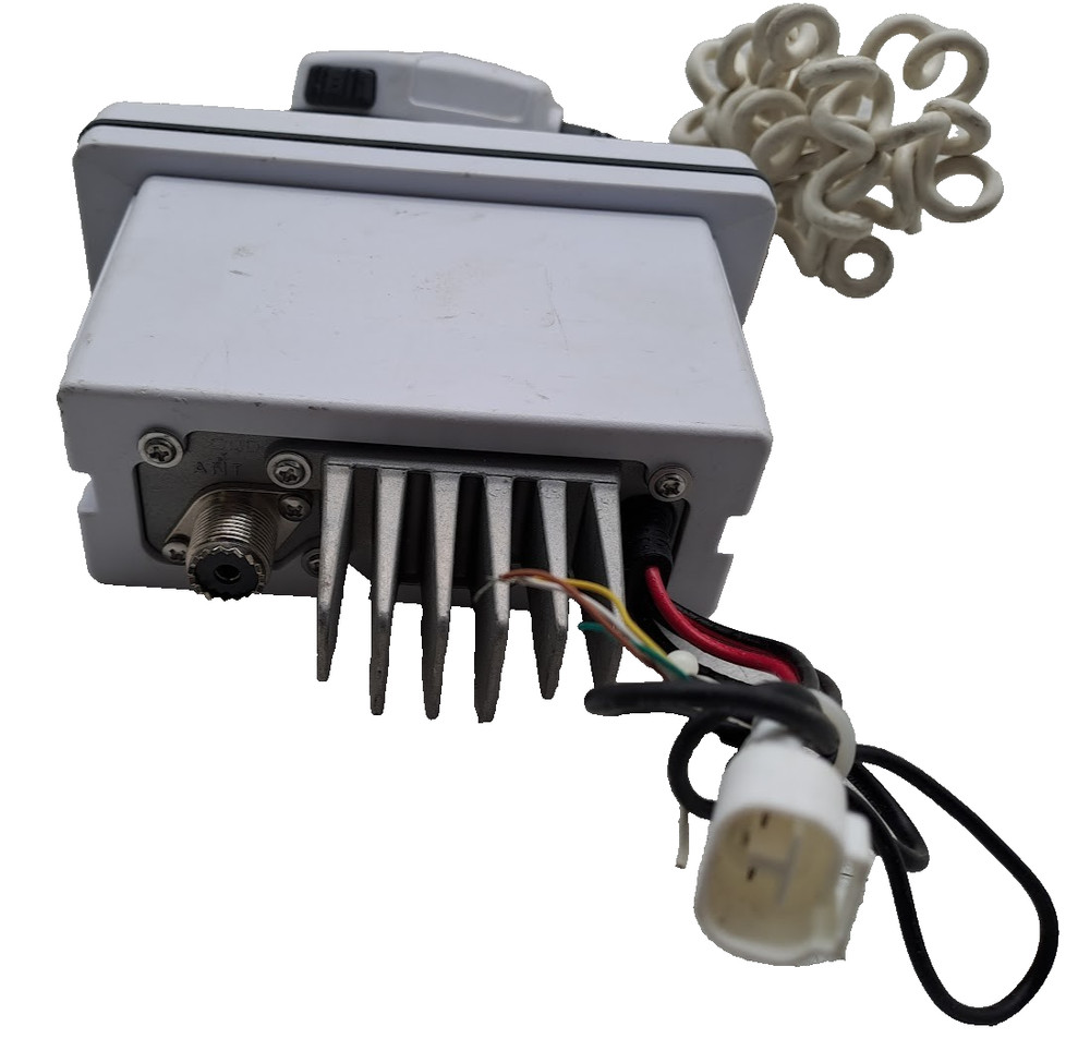 2X STANDARD HORIZON ECLIPSE GX1300