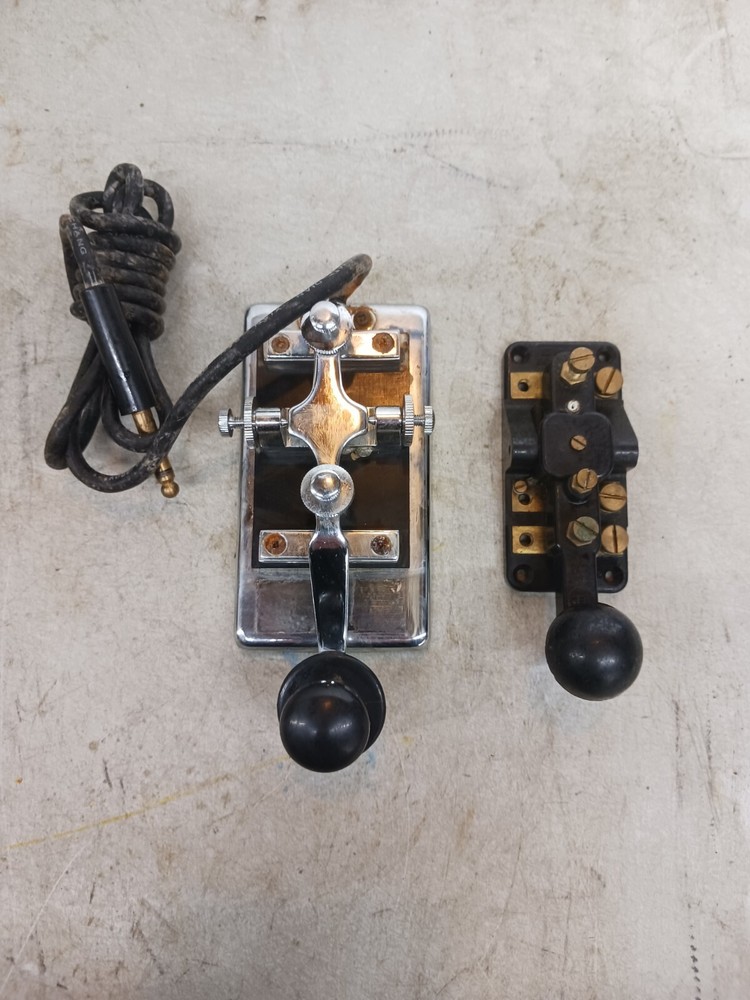 TWO FOREIGN MILITARY TELEGRAPH KEYS CHINESE & ENGLISH #346-B3