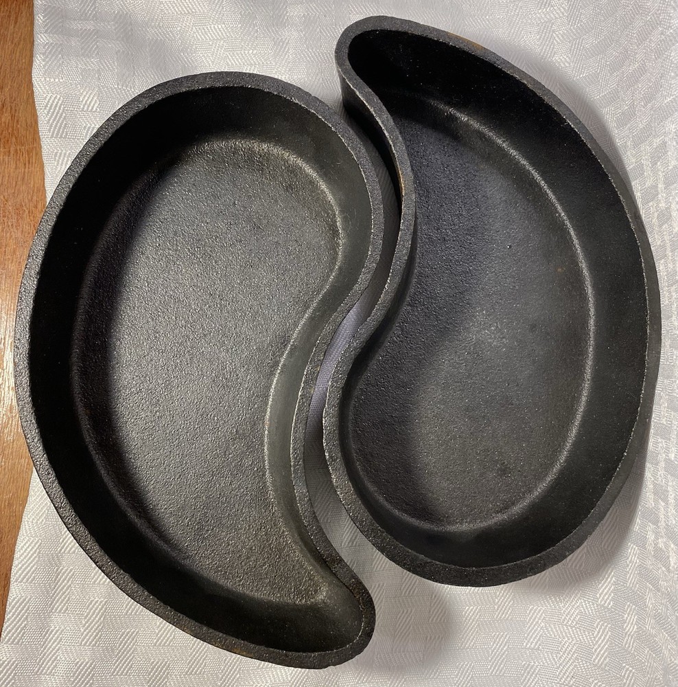 Cast Iron Ying Yang Baking/Dipping Pans