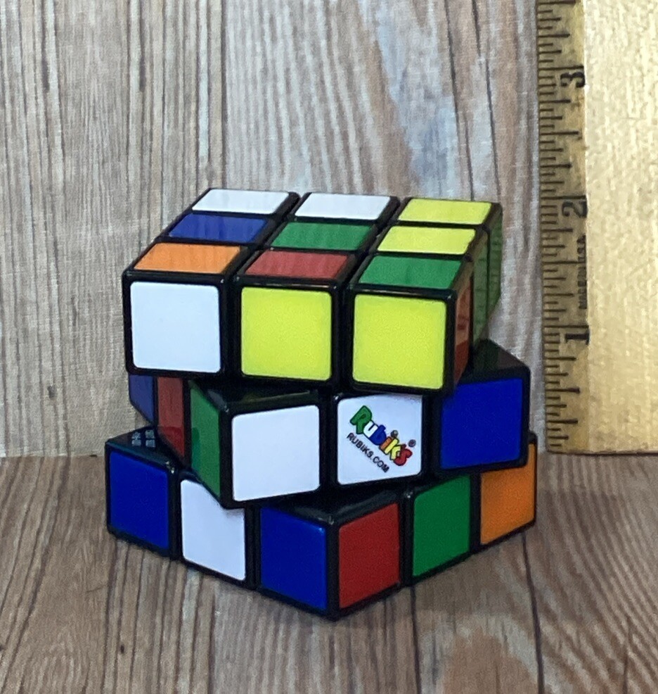 Rubik’s Cube Color Matching Puzzle Game