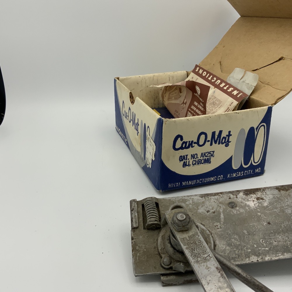 VTG Rival Can-O-Mat Complete In Box