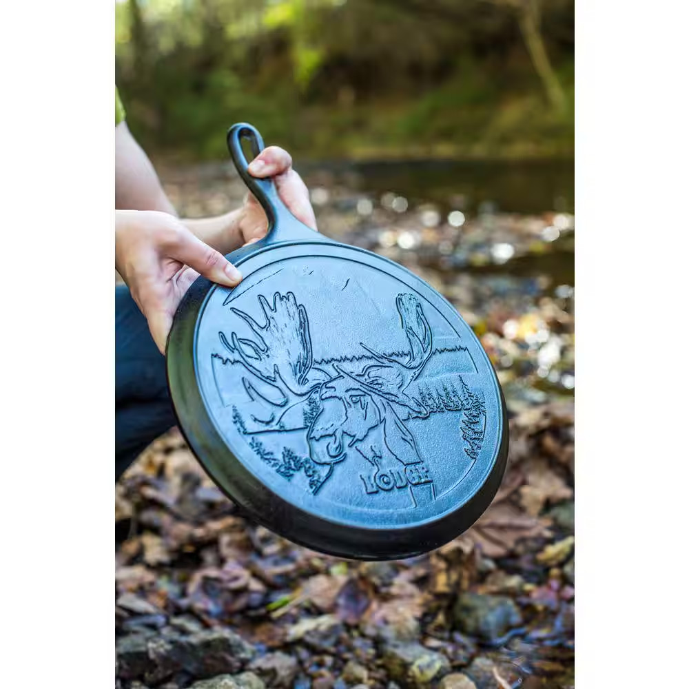 Wildlife Series 10.5 In. Cast Iron Moose Griddle