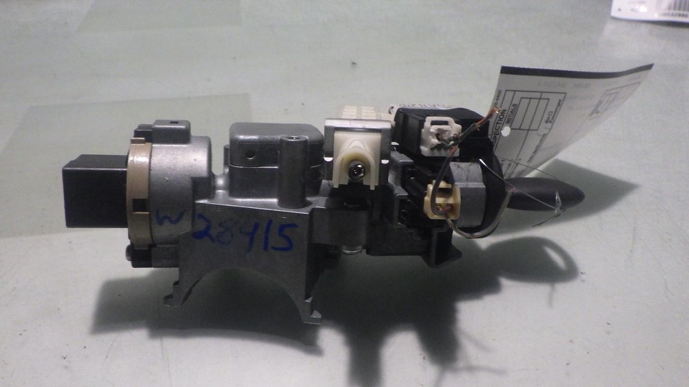 05 MAZDA 6 Ignition W/Key