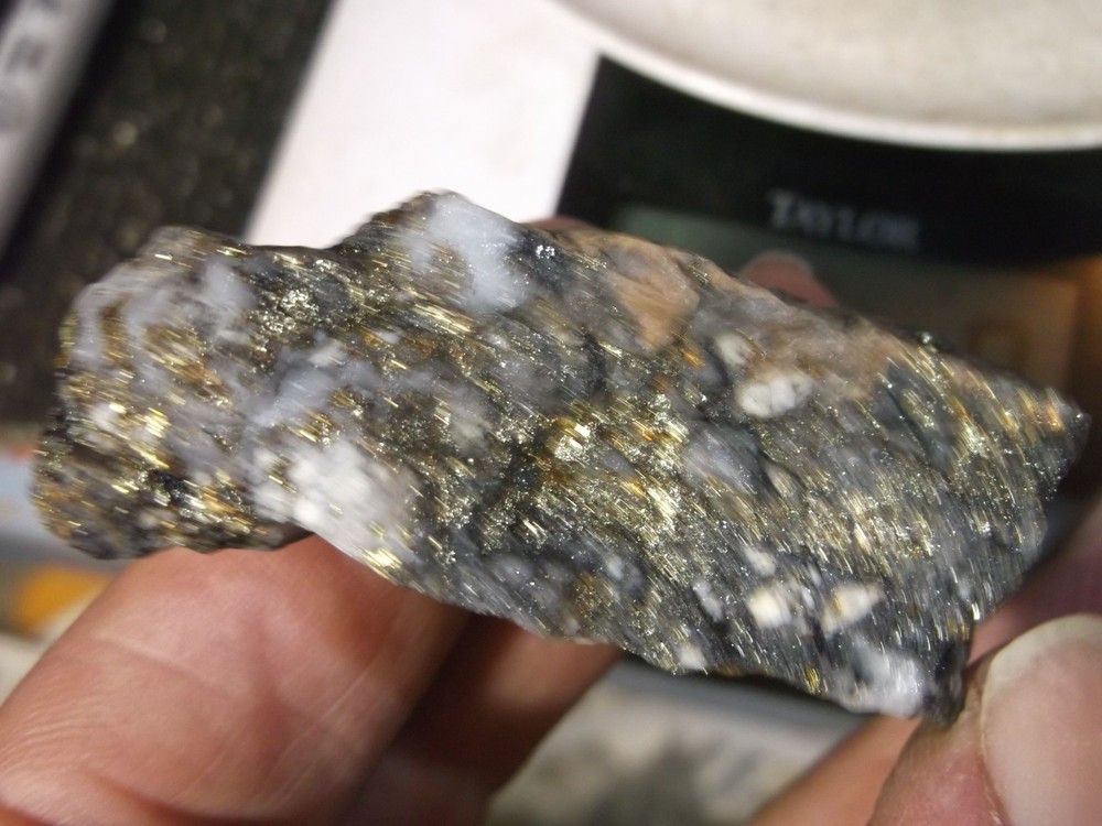Gold, silver, copper, 69 grams samples ,ore high grade .