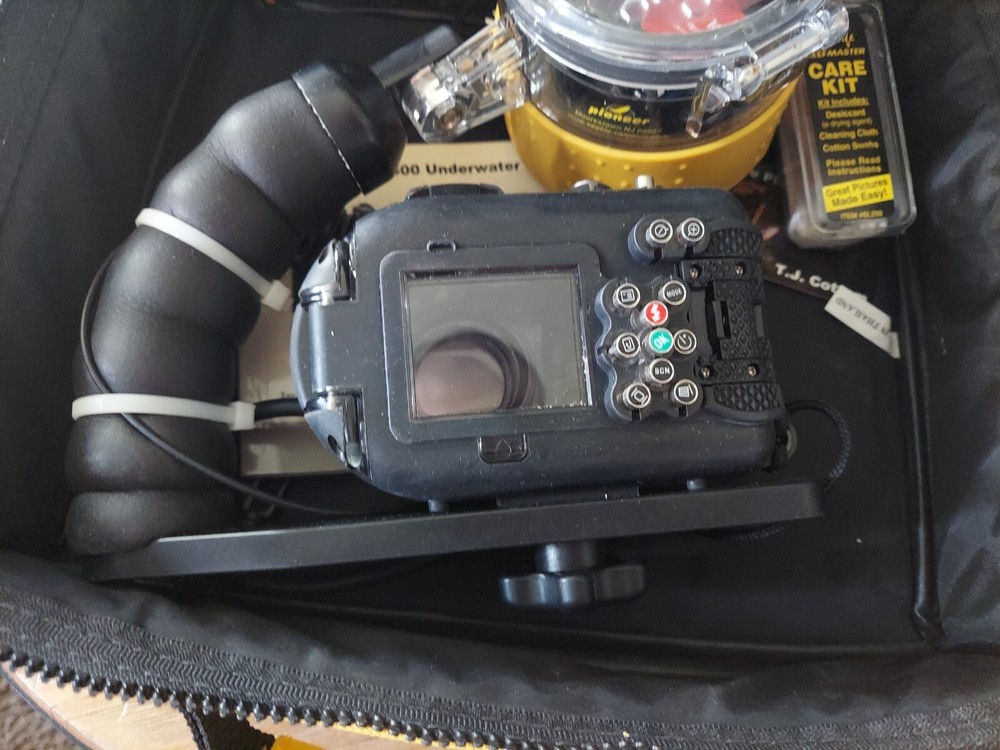 Sealife DC500 Underwater Camera Case & Digital Flash Only **READ!** CLEAN