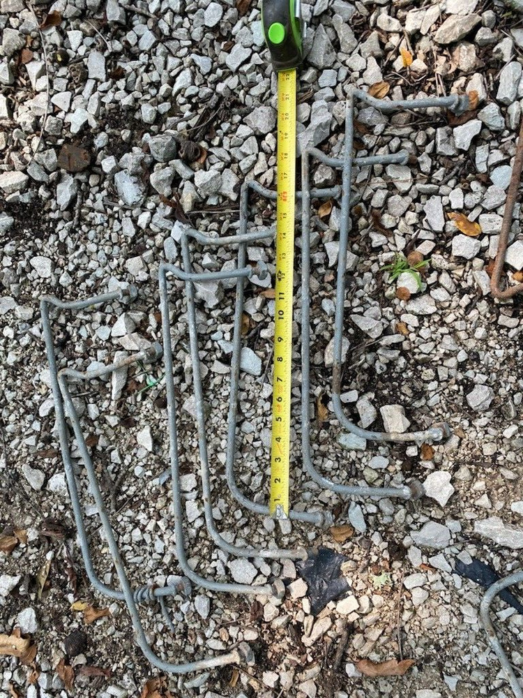 Aermotor Windmill Tower Loop Step, left side, One or More, 16", painted