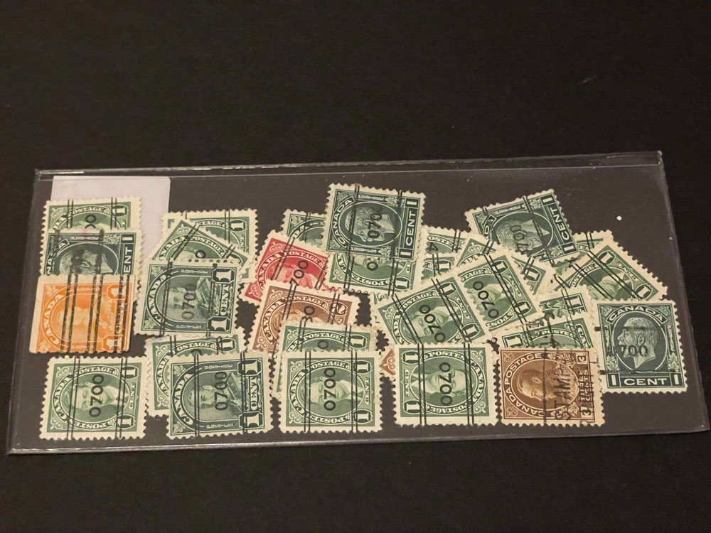 Canada Stamps Lot HC26
