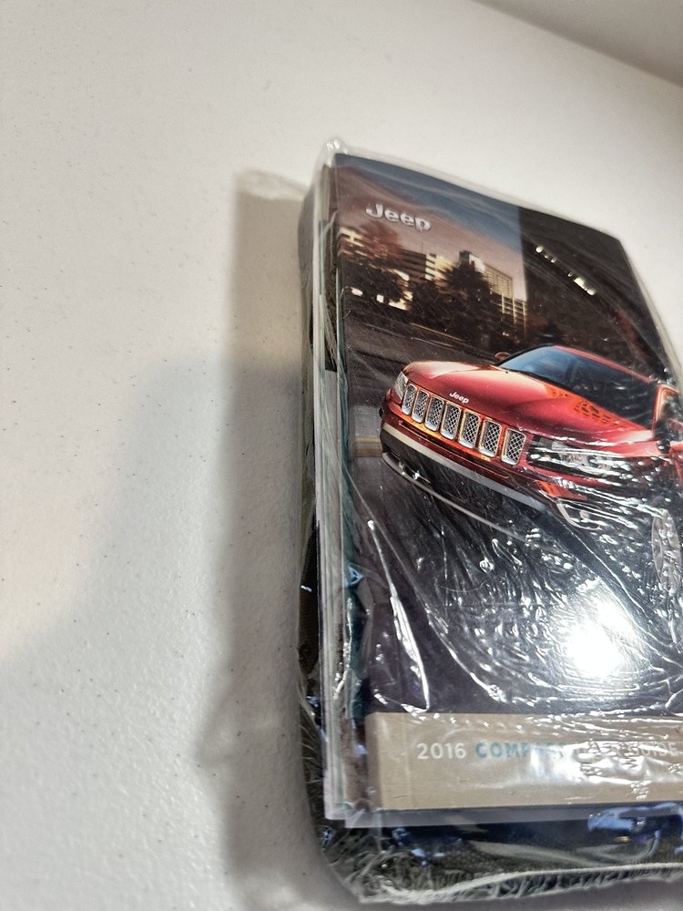 2016 Jeep Compass Owner's Manual Set